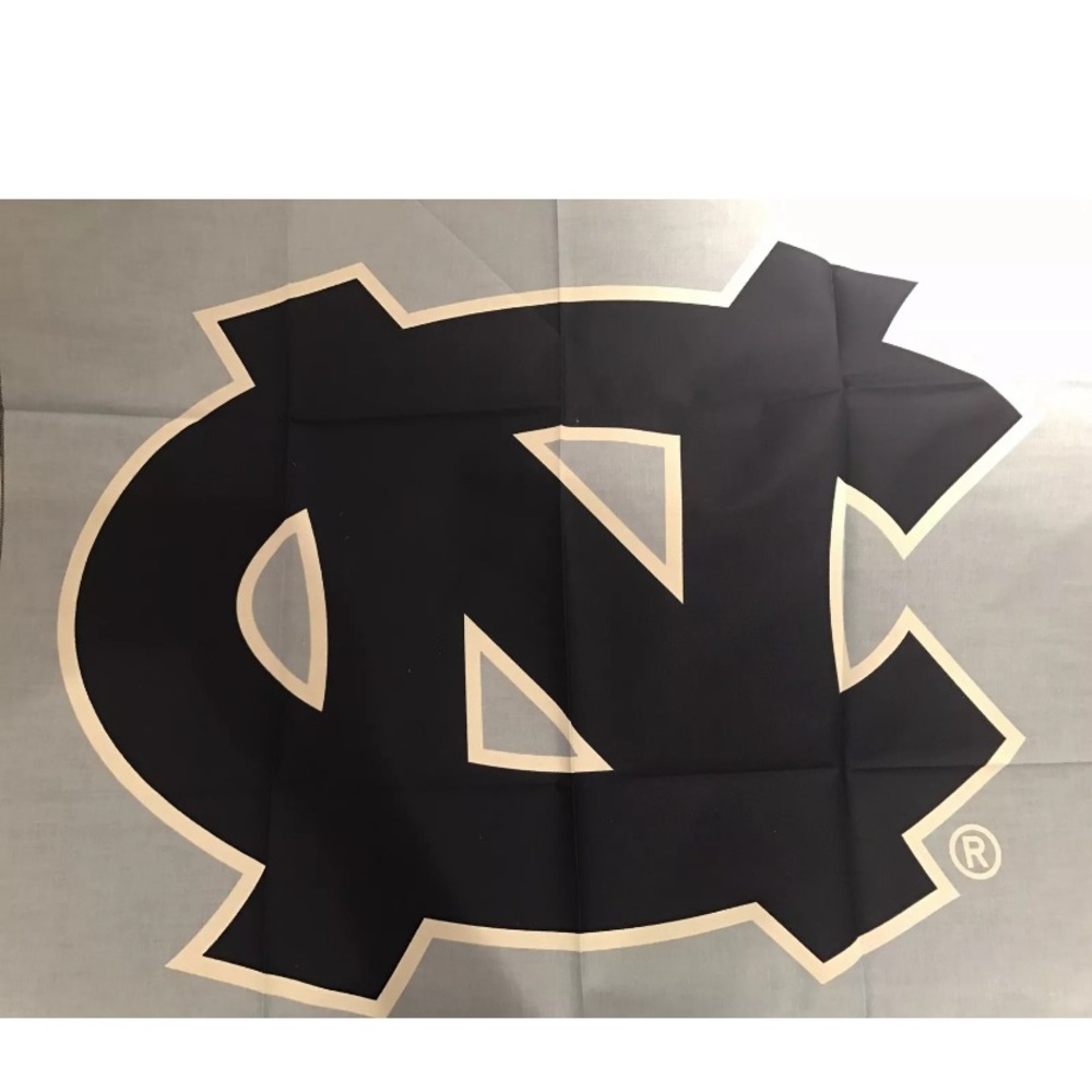 North Carolina Tarheels bandana